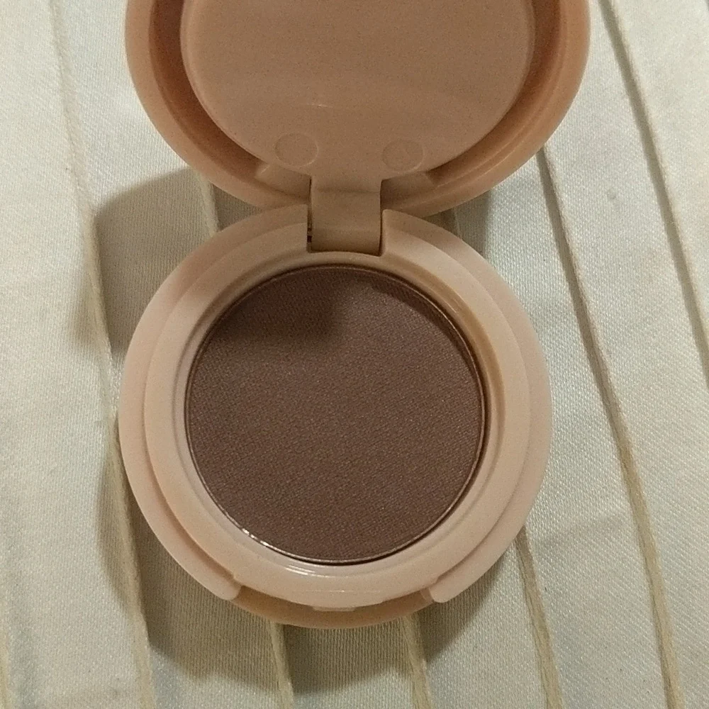 NWT Sophia+Mabelle Eyeshadow Duo